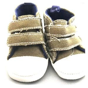 Baby shoes